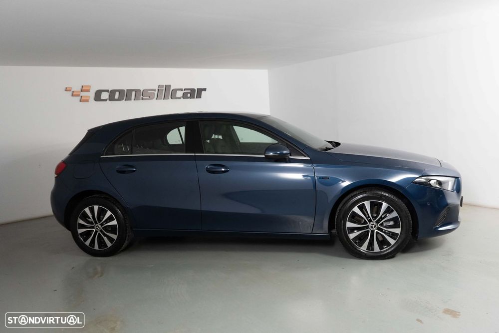 Mercedes-Benz A 250 e Progressive - 8