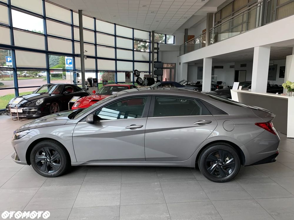 Hyundai Elantra 1.6 Smart - 3