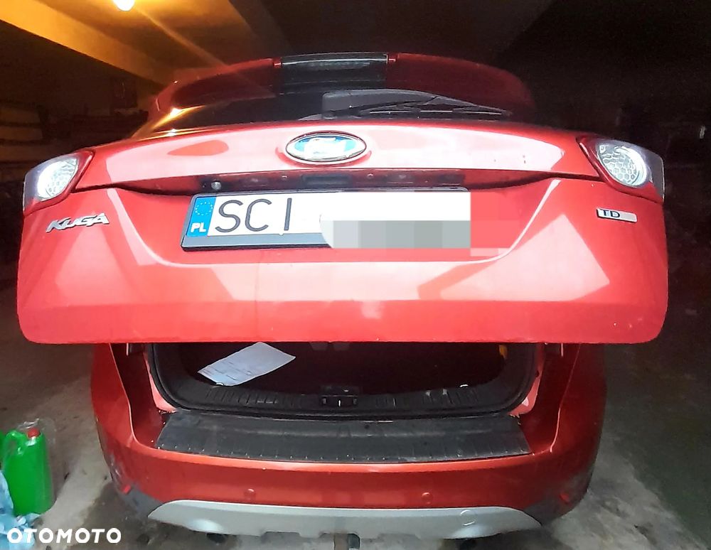 Ford Kuga 2.0 TDCi 2x4 Titanium - 2