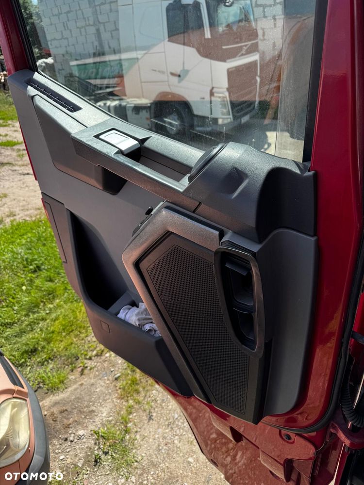 Renault T440 - 21