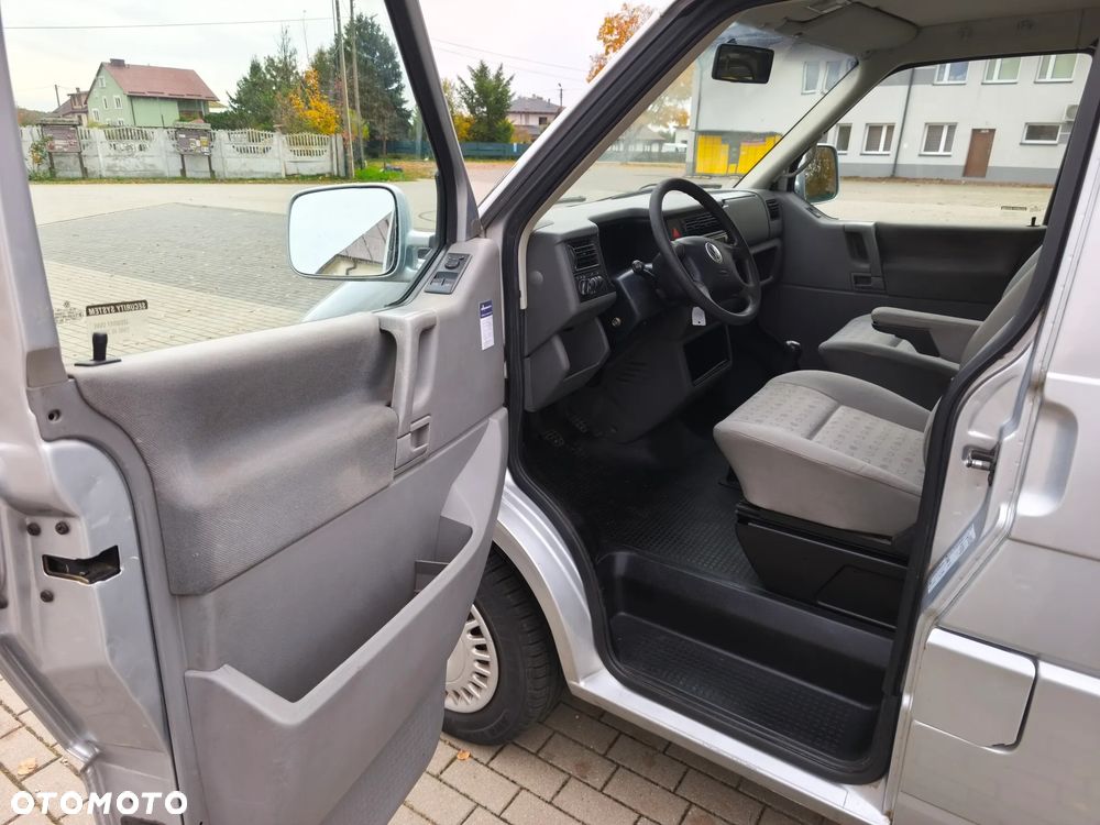 Volkswagen Transporter - 5
