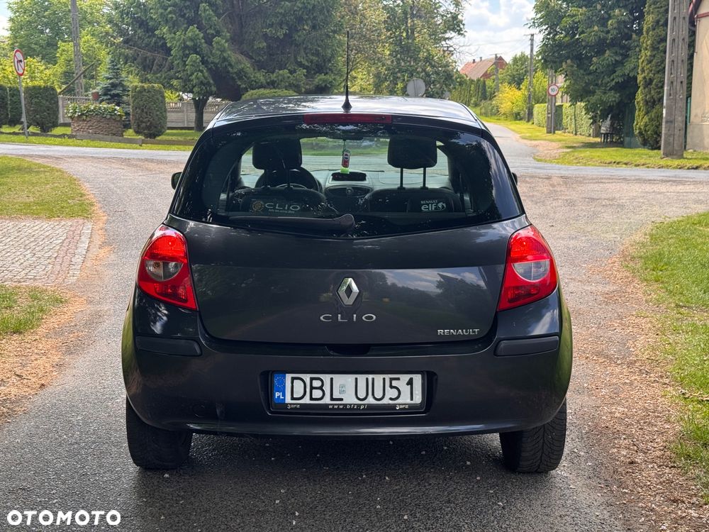 Renault Clio 1.2 16V Expression - 5