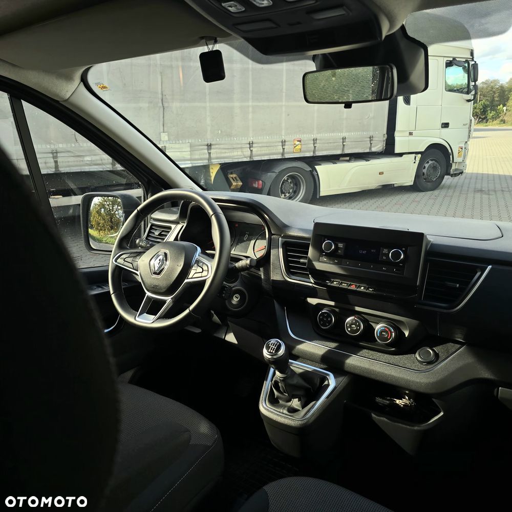 Renault Trafic 2.0 dCi - 8