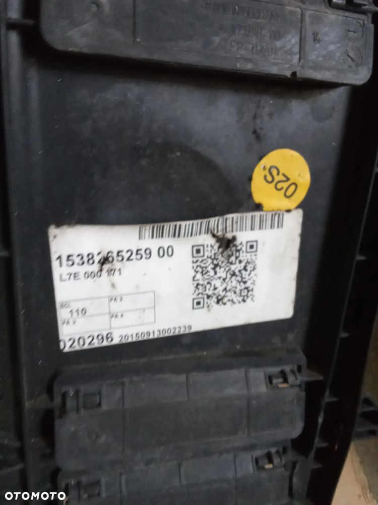 Vw T6  obudowa wentylatorów 7E0121207E - 3