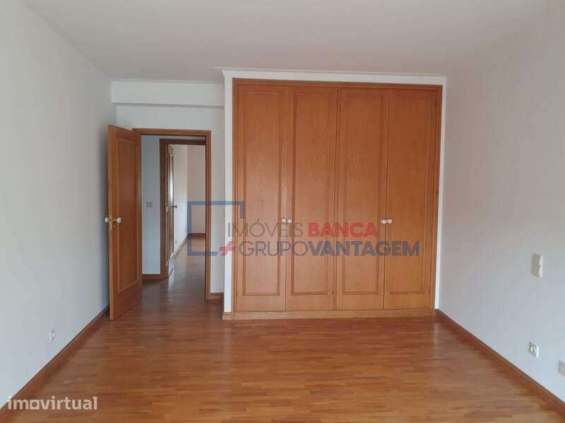 Apartamento T3 em Canelas - Grande imagem: 5/12
