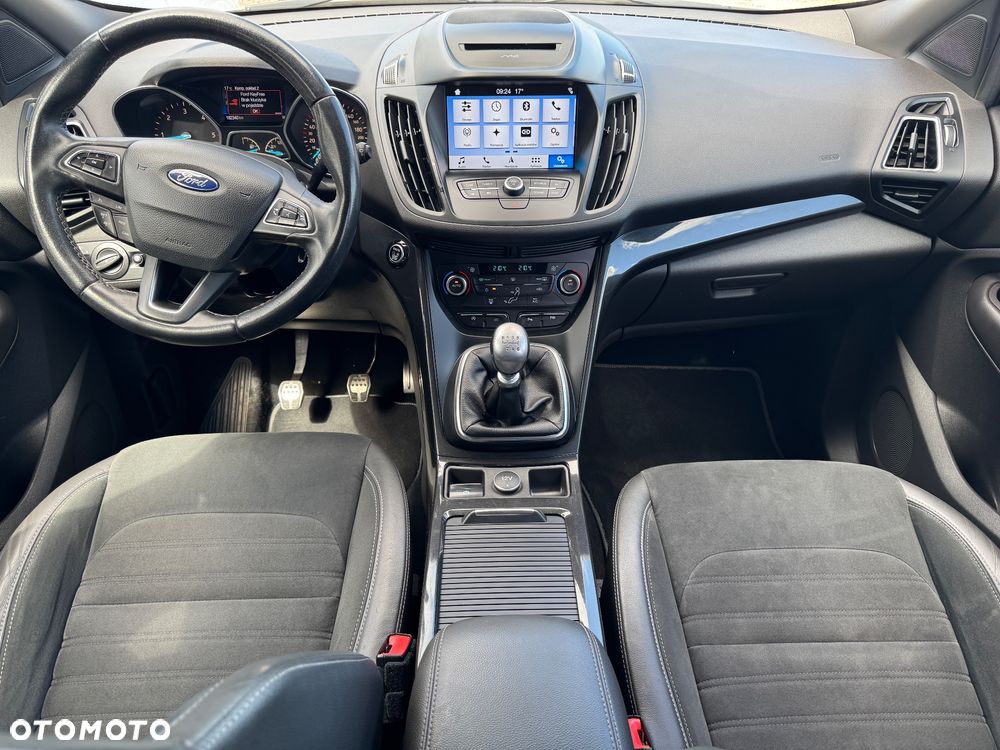 Ford Kuga 2.0 TDCi 2x4 ST-Line - 14