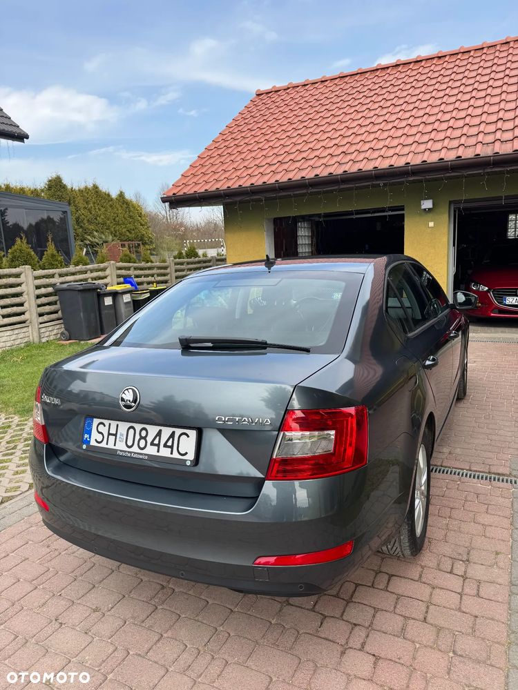 Skoda Octavia 1.6 TDI Active - 8