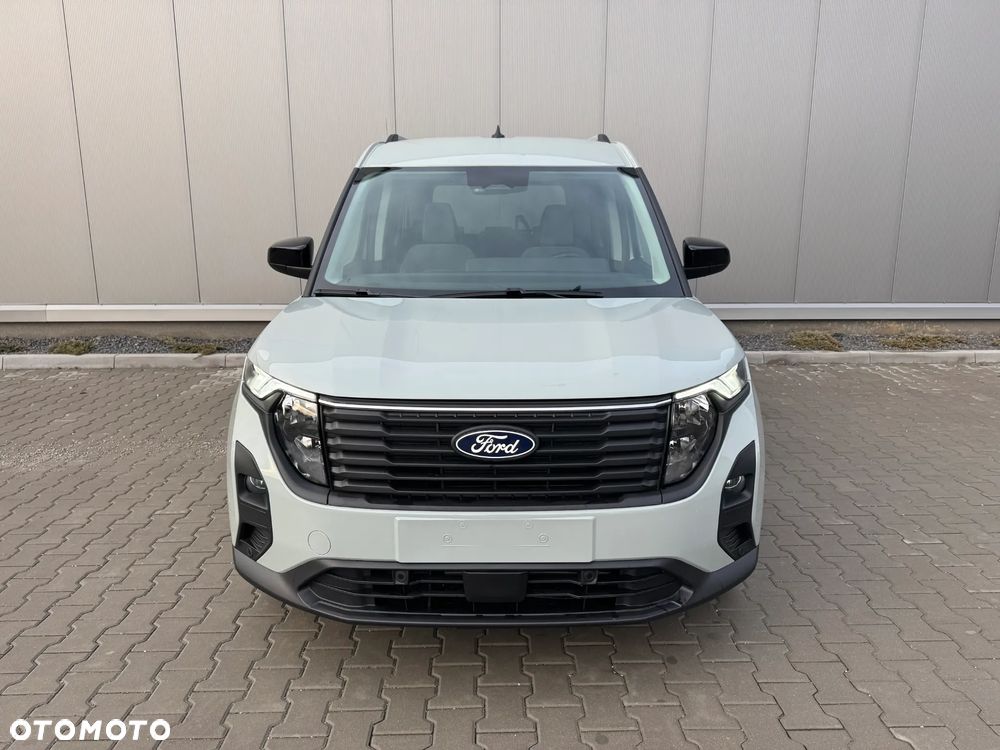 Ford Tourneo Courier 1.0 EcoBoost Titanium - 2