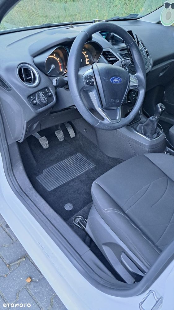 Ford Fiesta 1.0 EcoBoost Titanium - 10
