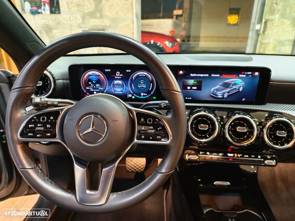 Mercedes-Benz CLA 250 e Shooting Brake Progressive - 9
