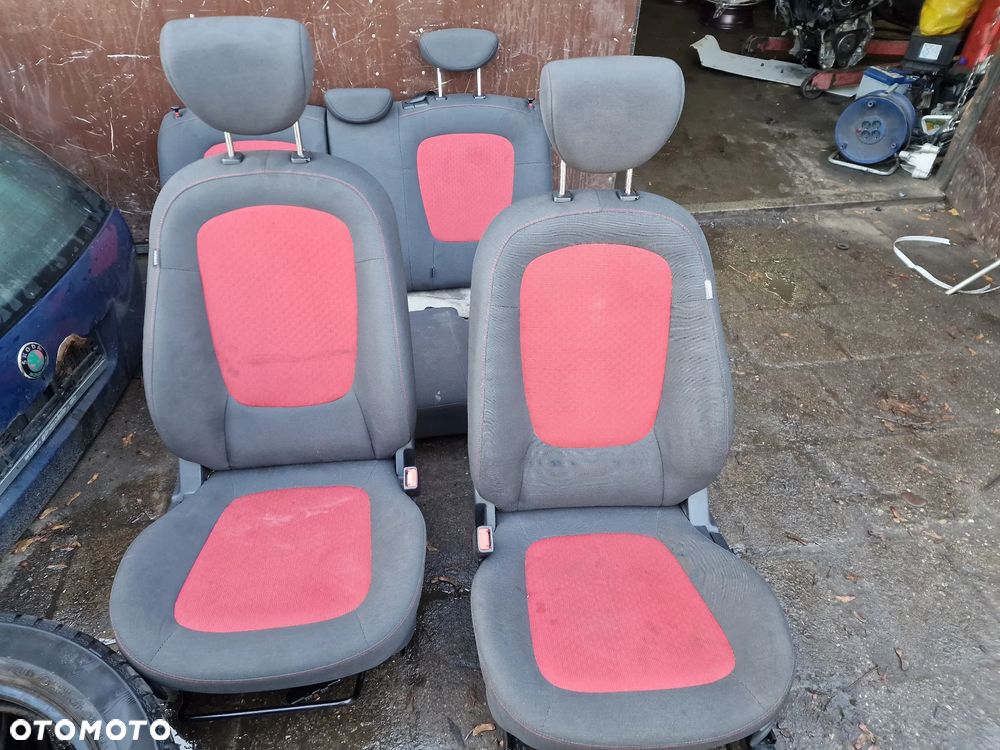 Komplet  foteli  hyundai  i20  12-14 - 3