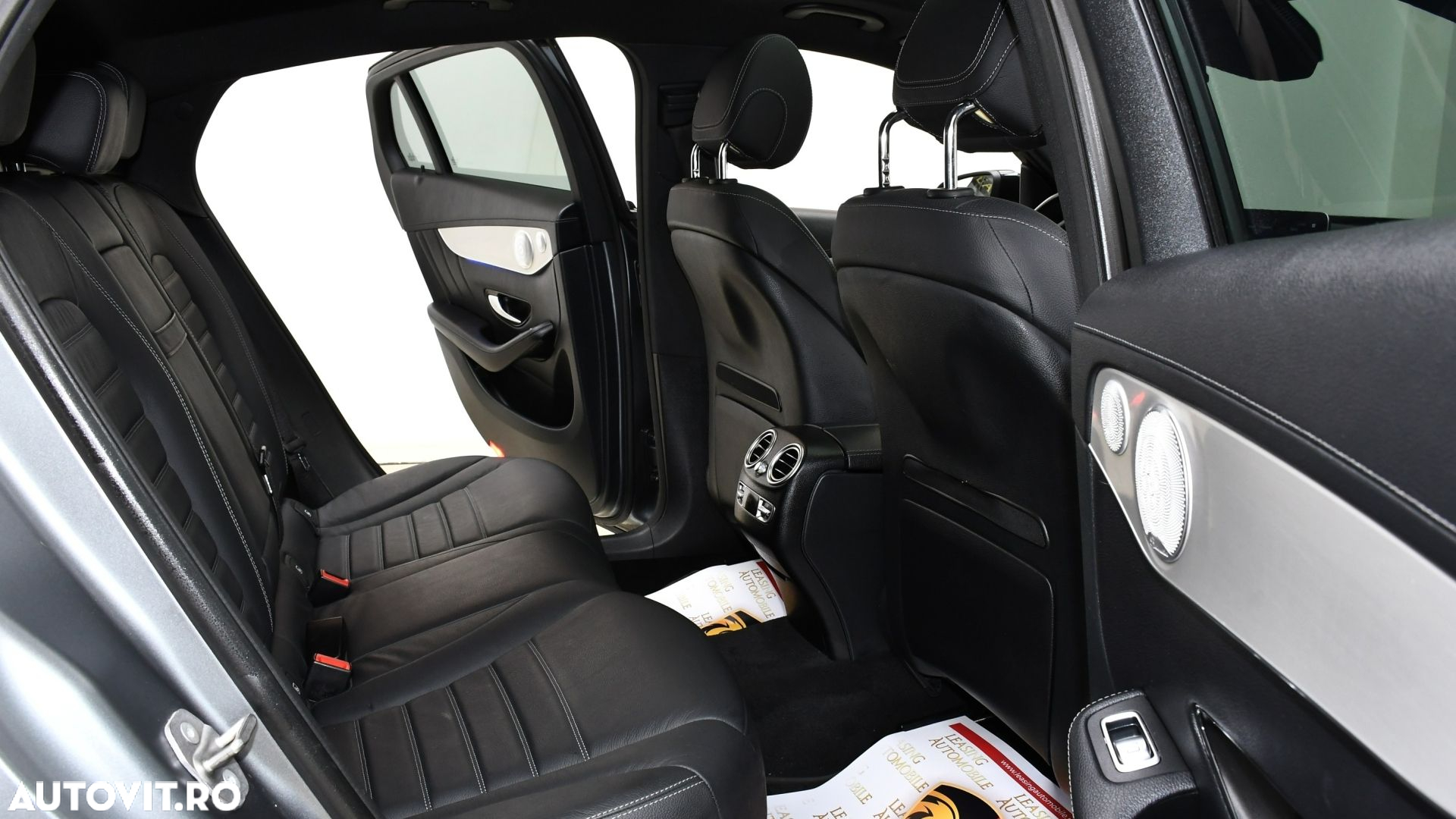 Mercedes-Benz GLC Coupe 300 e 4Matic 9G-TRONIC AMG Line - 11