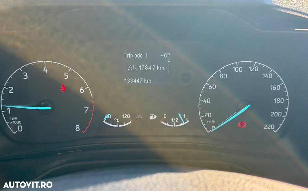 Ford Transit Connect - 11
