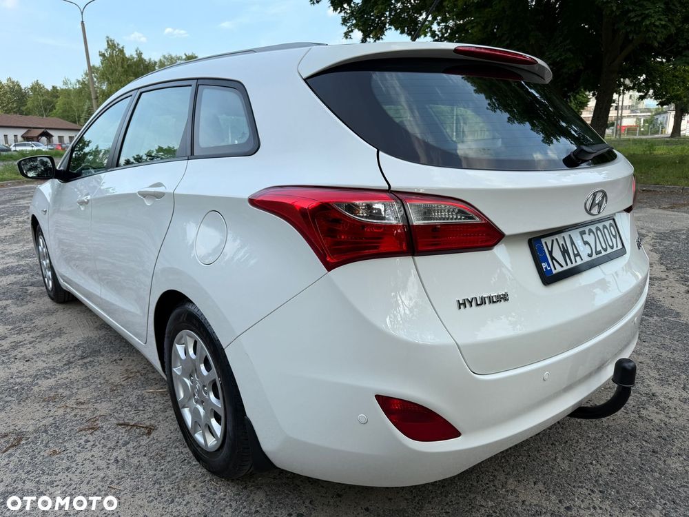 Hyundai i30 1.6 Premium - 9