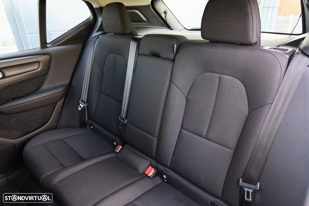 Volvo XC 40 2.0 D3 Momentum Plus - 8