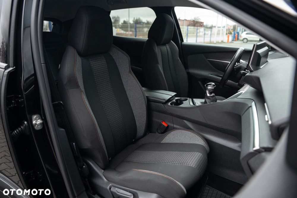 Peugeot 3008 PureTech 130 Stop & Start GPF Active - 26