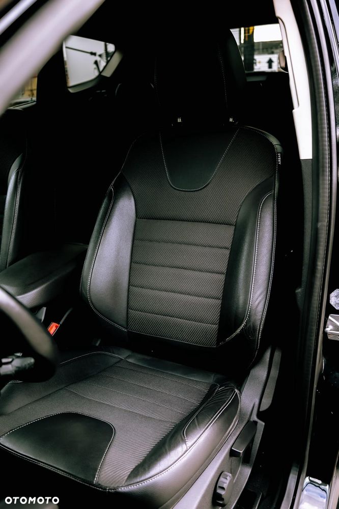 Ford Kuga 2.0 TDCi 4WD Titanium - 11