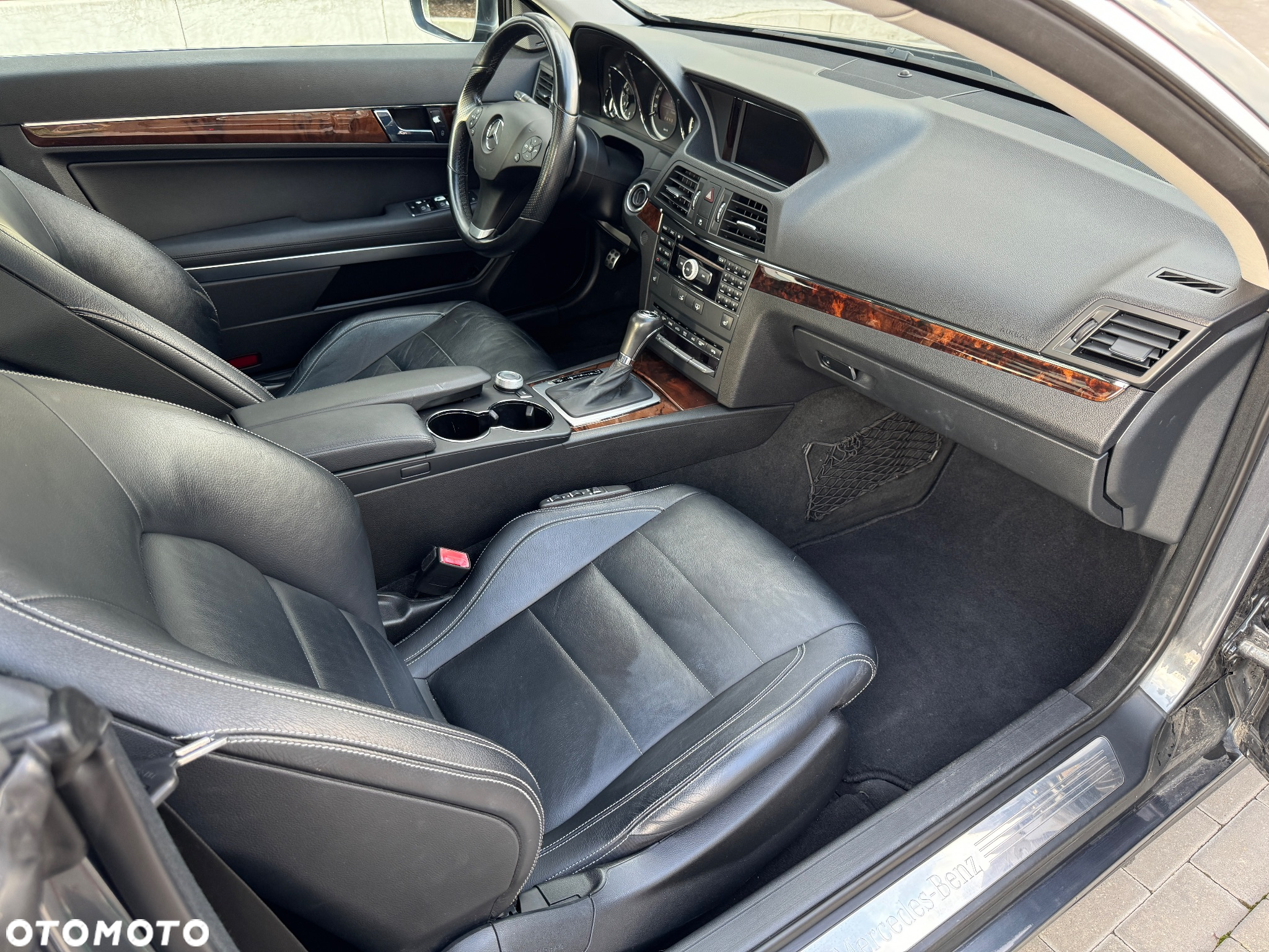 Mercedes-Benz Klasa E 350 Coupe 7G-TRONIC - 34