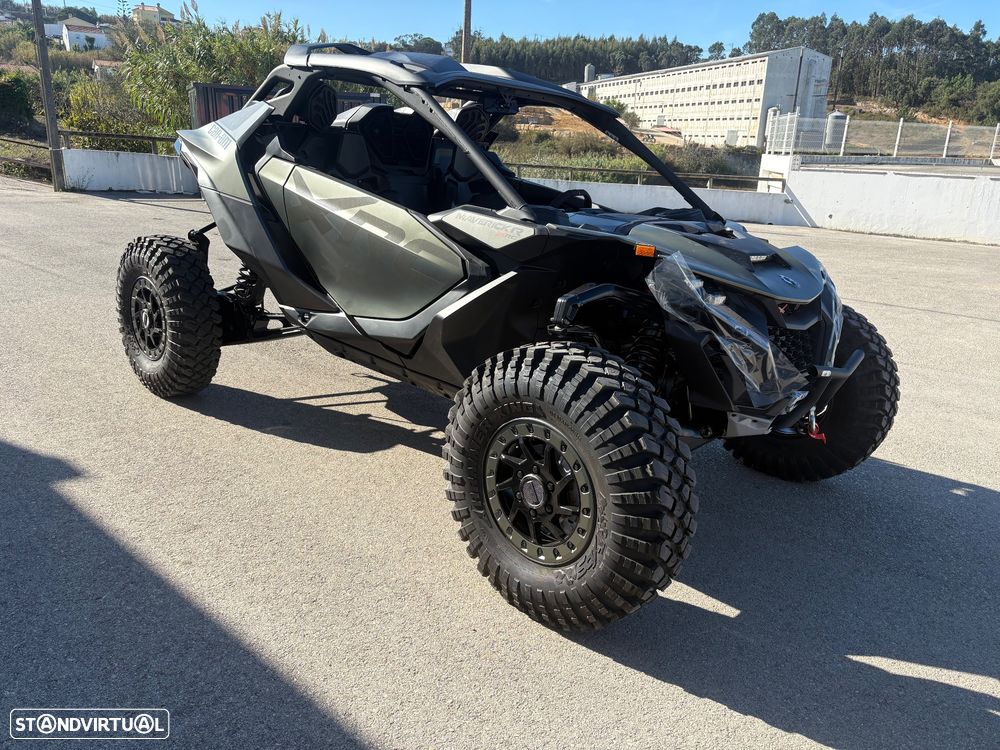 Can-Am Maverick R XRC - 7