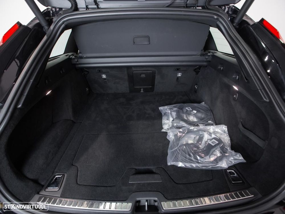 Volvo V90 2.0 T8 PHEV Inscription Expression AWD - 27