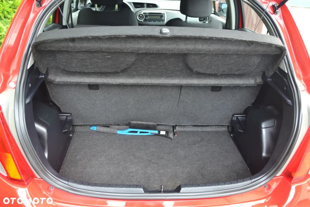 Toyota Yaris - 16