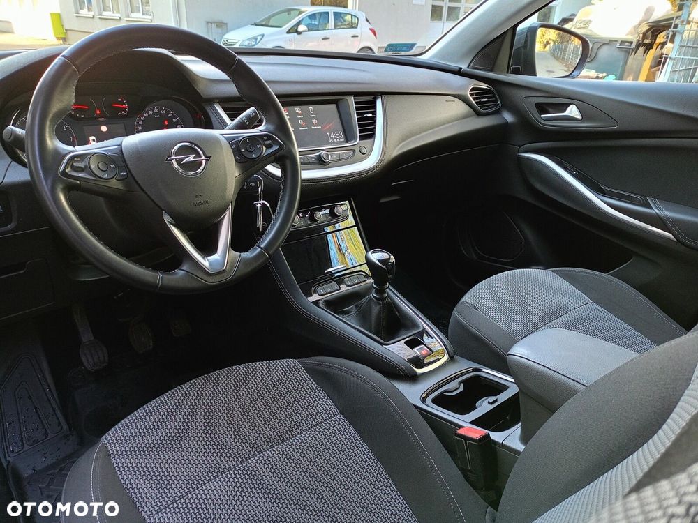 Opel Grandland X 1.2 T GPF Enjoy S&S - 19