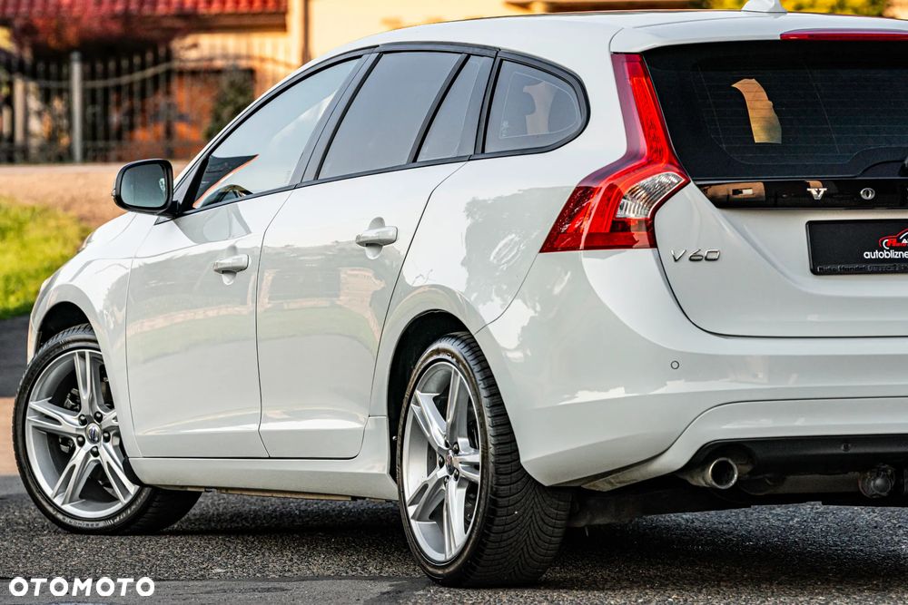 Volvo V60 D3 Kinetic - 16