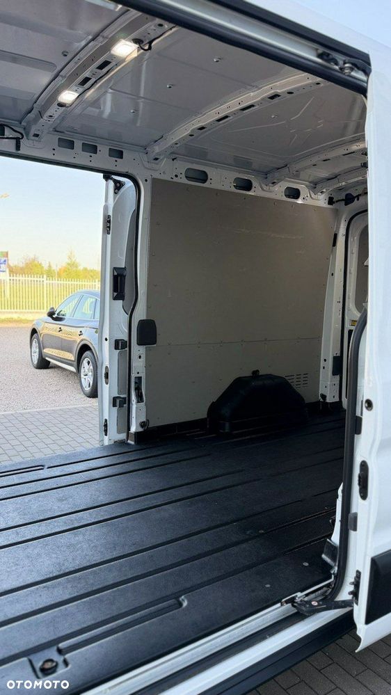 Ford Transit - 17