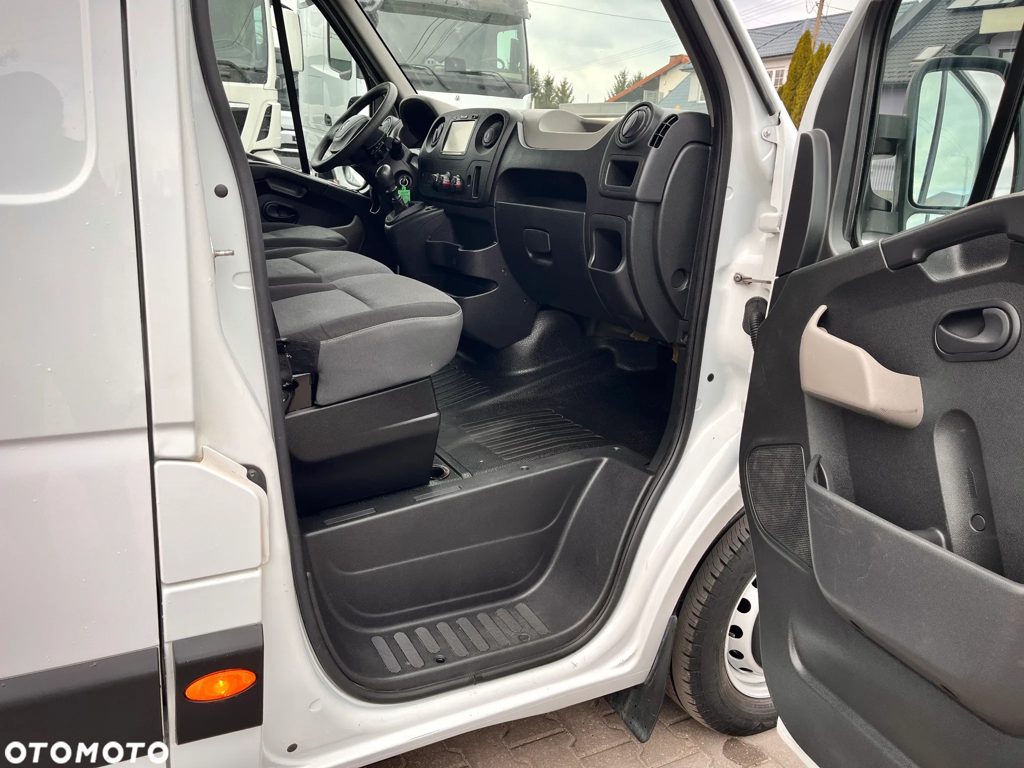 Renault MASTER L3H2 / NISKI PRZEBIEG / SERWIS ASO / 2.3 DCI / FV23%/ - 14