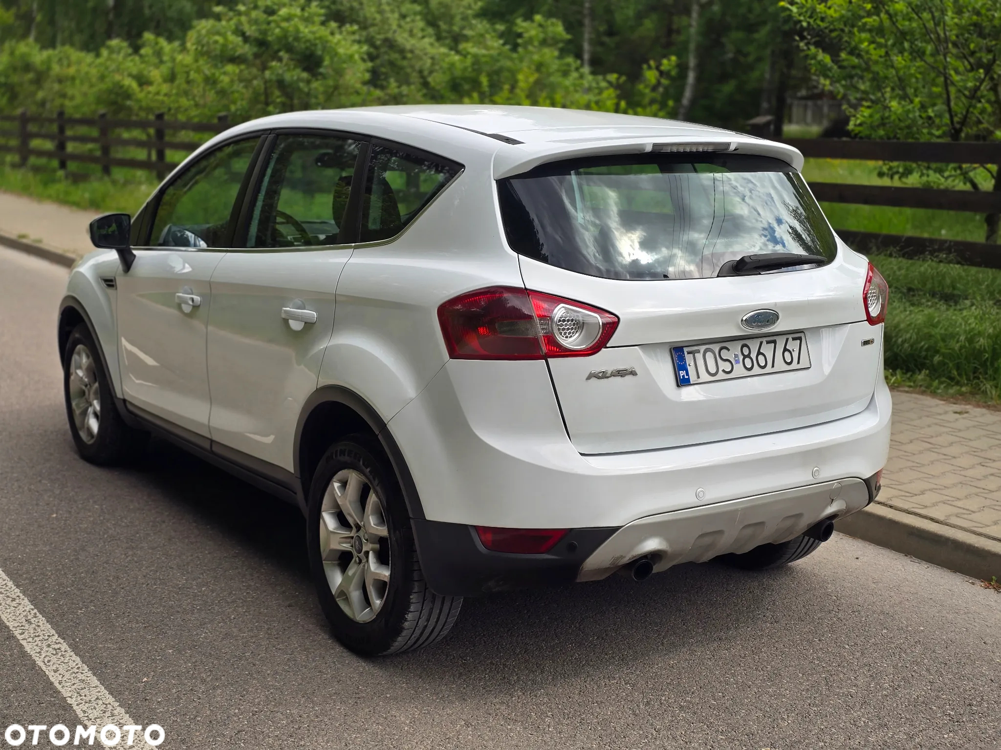 Ford Kuga 2.0 TDCi Titanium - 16