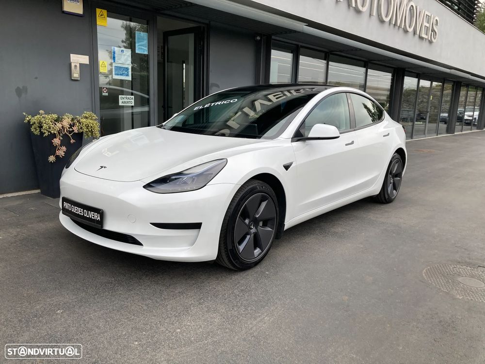 Tesla Model 3 2023 photo 4