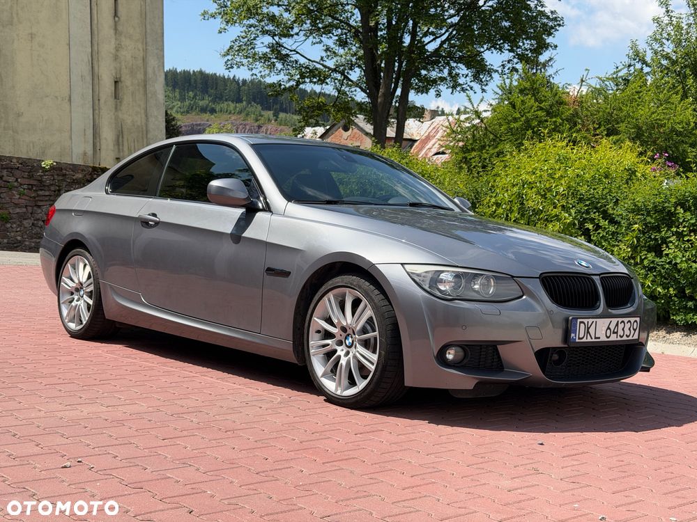 BMW Seria 3 330d xDrive - 13