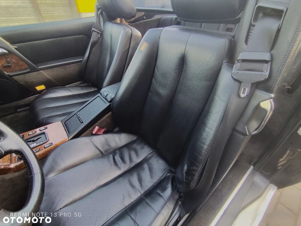 Mercedes-Benz SL - 32