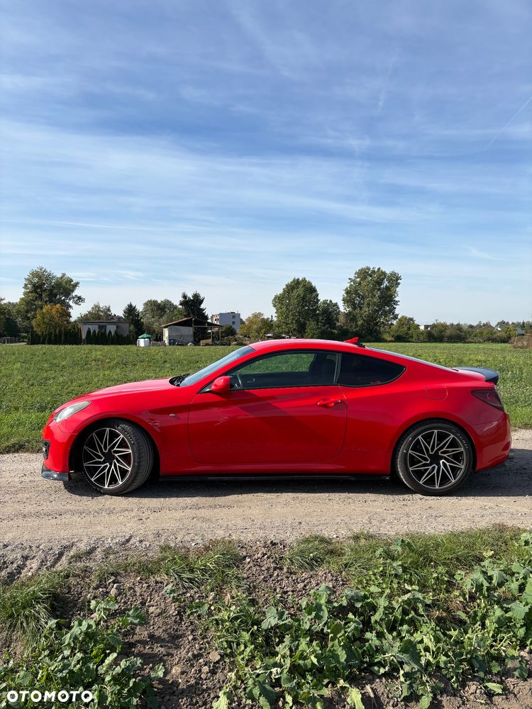 Hyundai Genesis - 3
