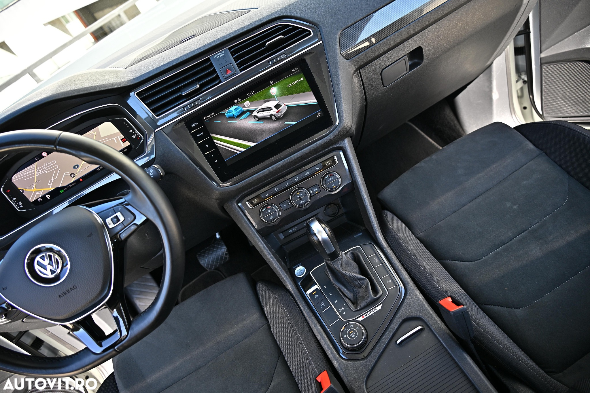 Volkswagen Tiguan Allspace 2.0 TDI 4Mot DSG R-Line - 24