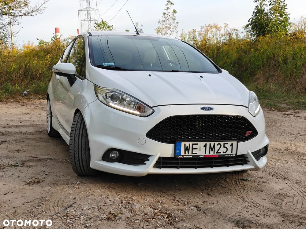 Ford Fiesta ST - 4