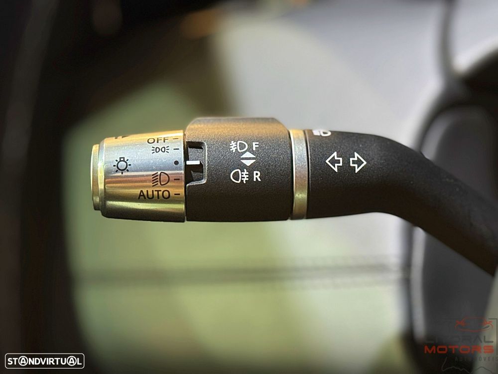 Land Rover Range Rover Evoque P300e R-Dynamic HSE - 25