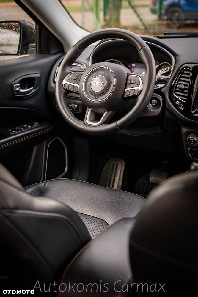 Jeep Compass - 18