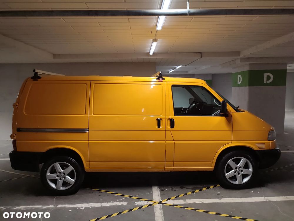 Volkswagen Transporter - 9