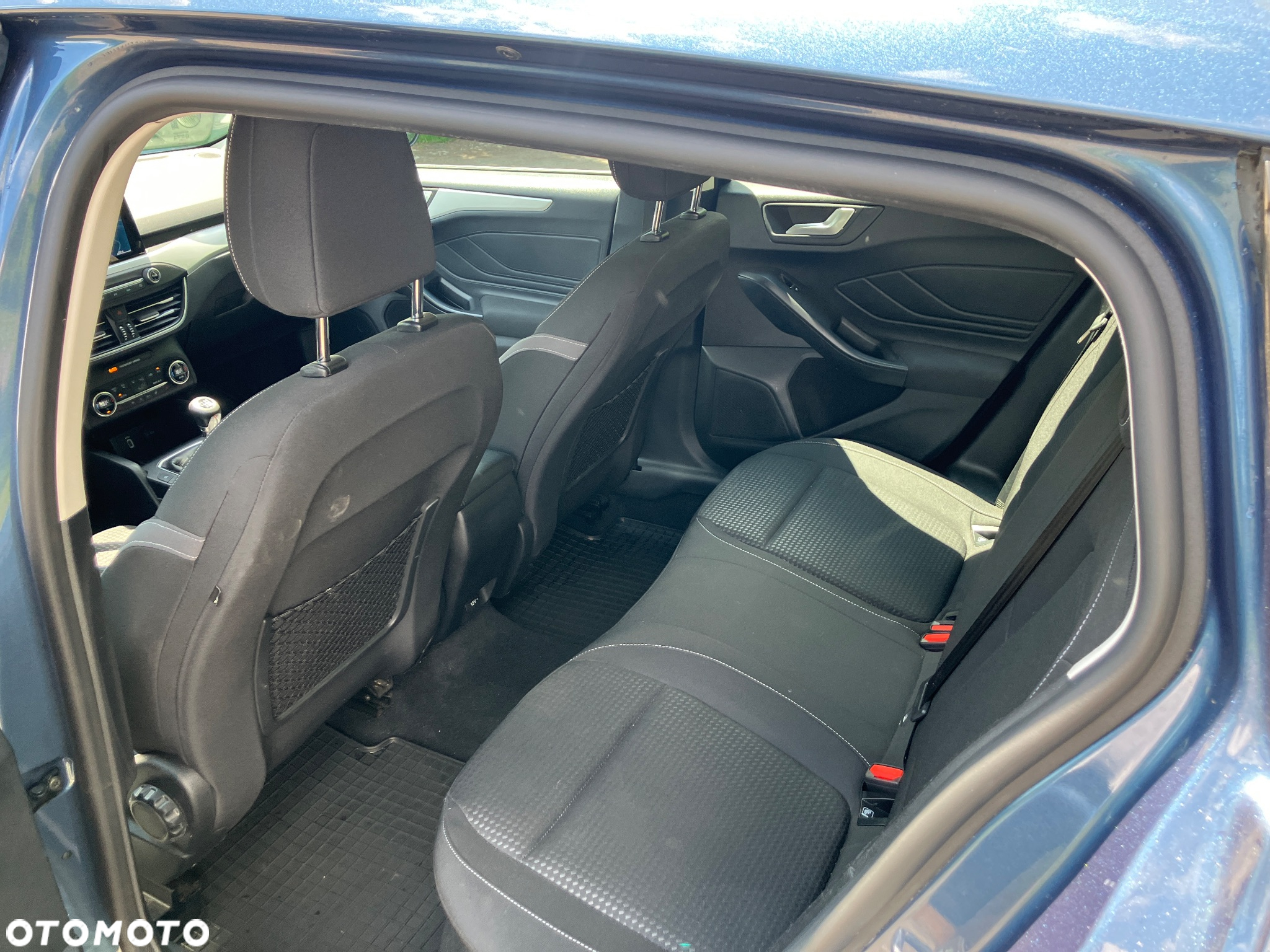 Ford Focus Turnier 1.5 EcoBlue Start-Stopp-System COOL&CONNECT - 8
