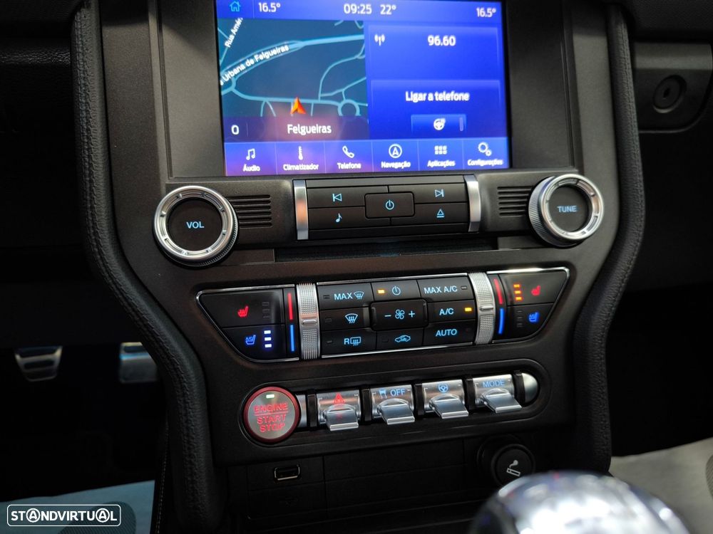 Ford Mustang 2.3i EcoBoost - 17