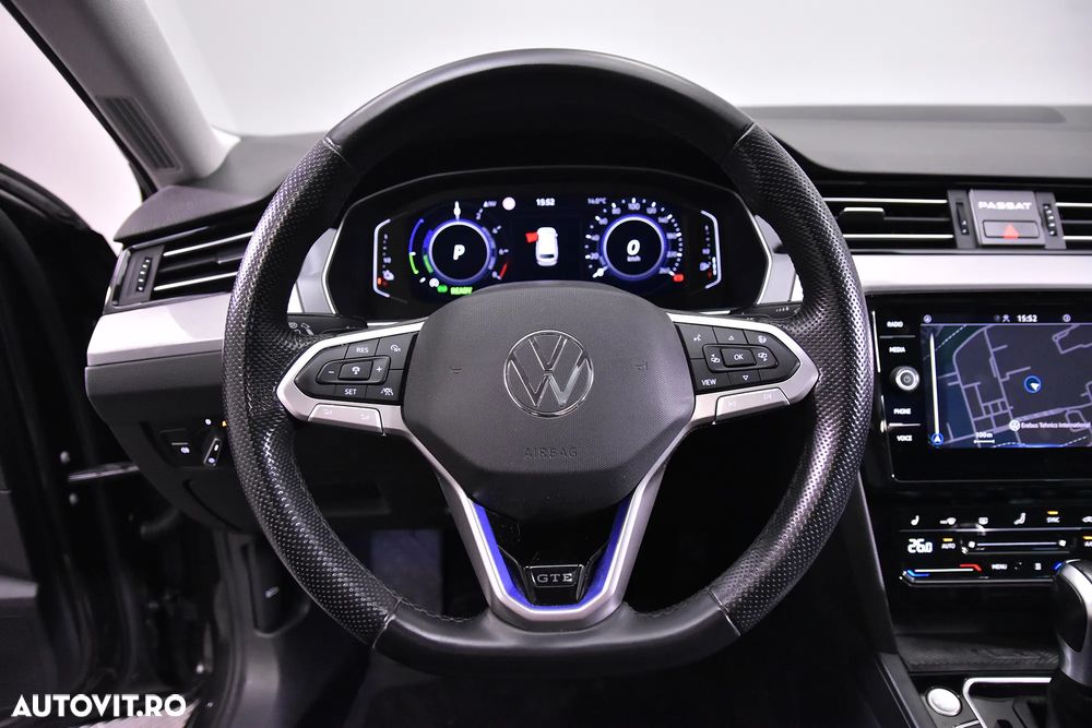 Volkswagen Passat - 16