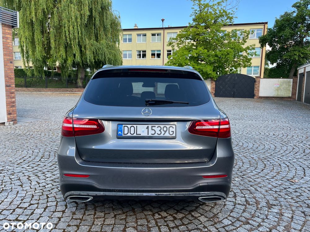 Mercedes-Benz GLC 220 d 4-Matic - 4
