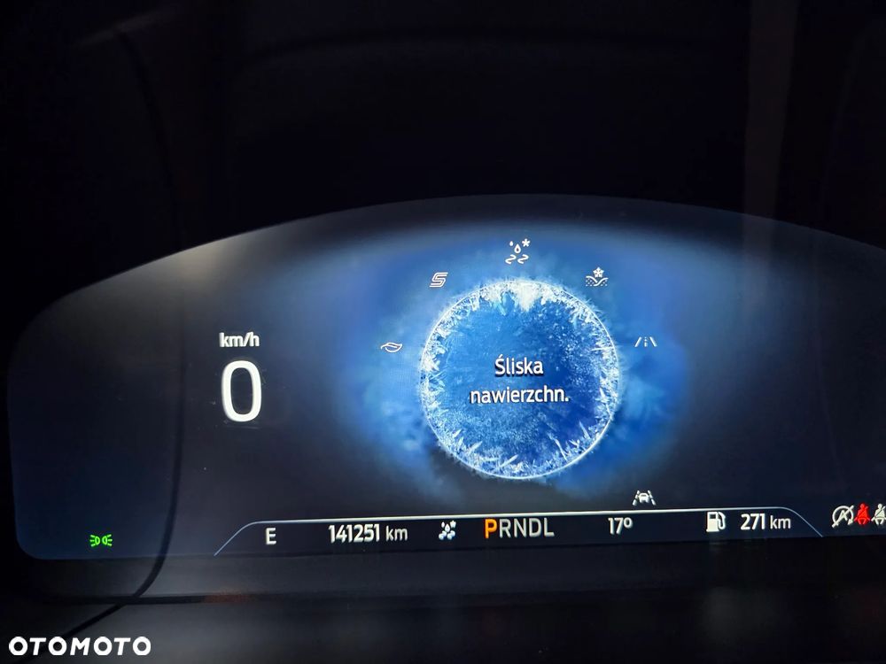 Ford Kuga 1.5 EcoBlue FWD Titanium - 39