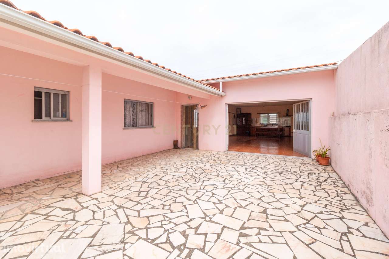 Moradia T3 Térrea  em Vieira de Leiria - Grande imagem: 4/39