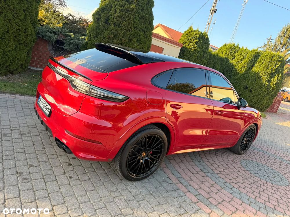 Porsche Cayenne GTS - 9