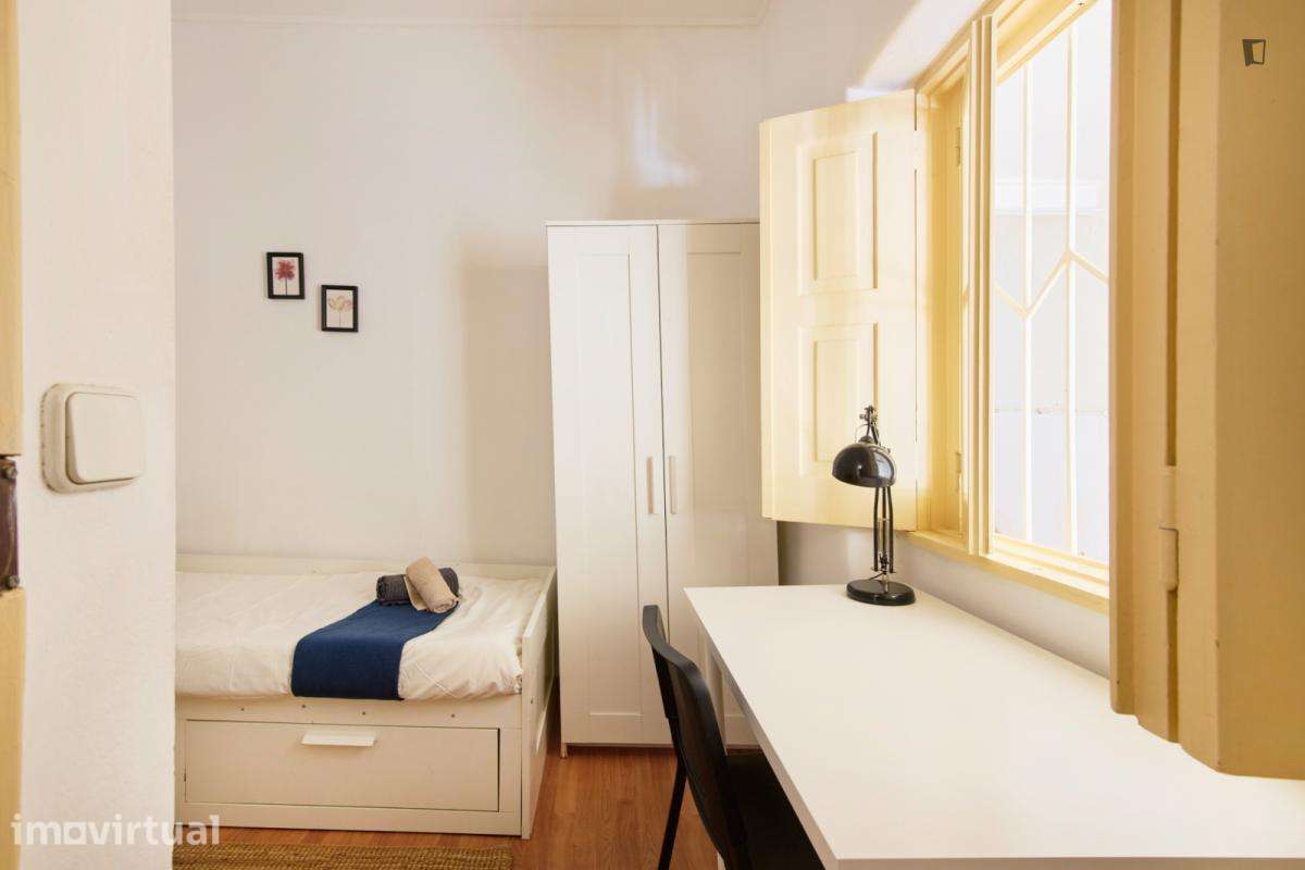 Quarto - localizado em Arroios Lisbon - Grande imagem: 3/31