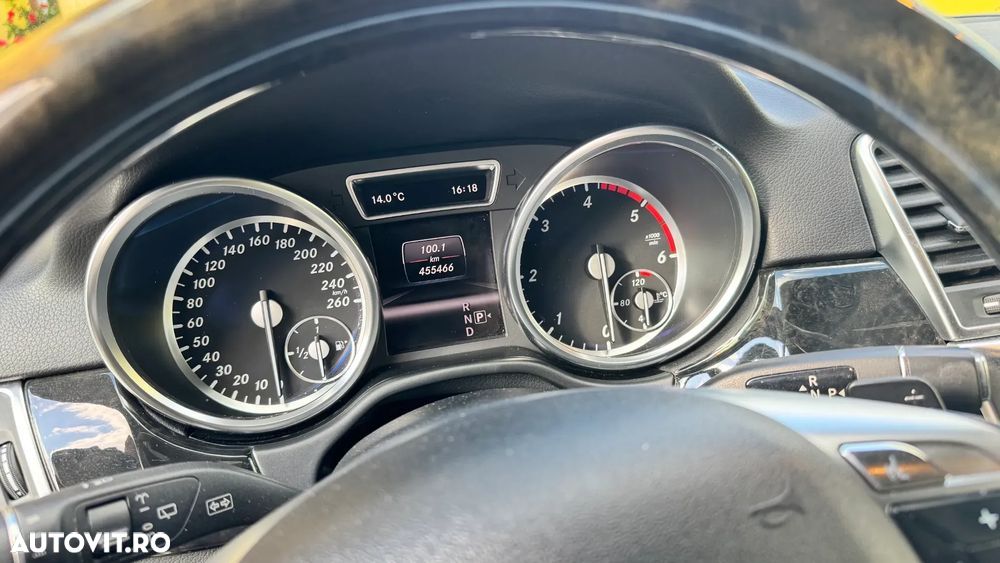 Mercedes-Benz ML 350 BlueTec 4MATIC Aut - 10