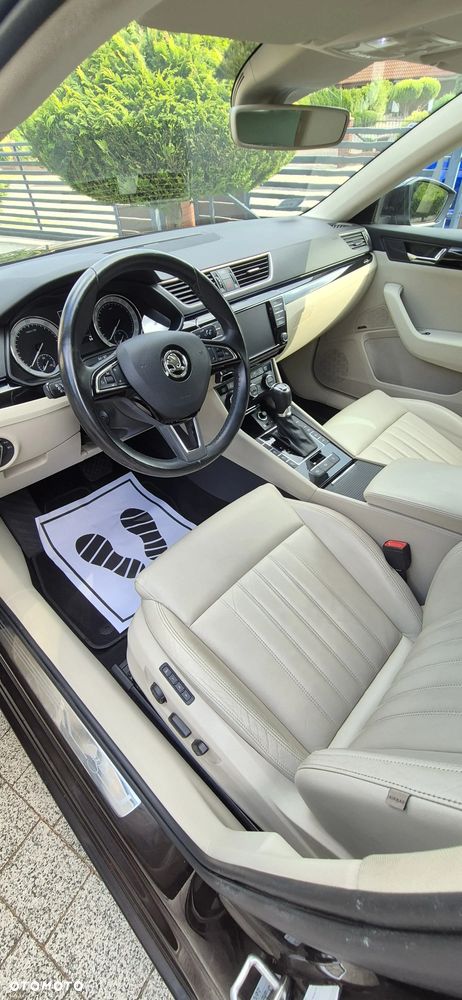Skoda Superb 2.0 TDI L&K DSG - 10