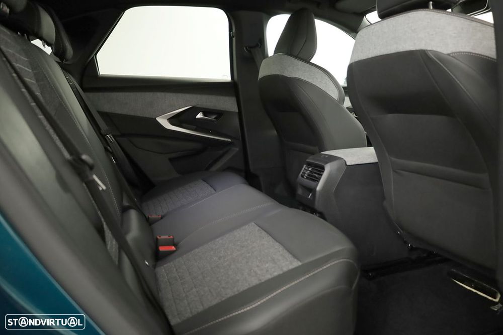 Peugeot 3008 1.2 Hybrid Allure e-DCS6 - 18